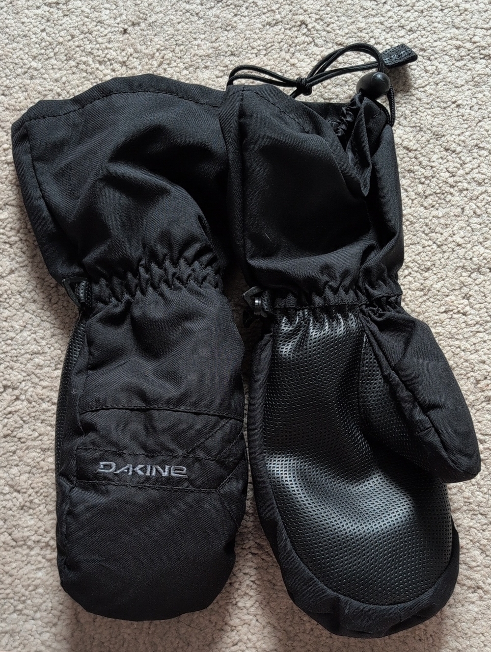 Dakine Yukon Mitt Black Kids Snow Mittens with Grippy Palm